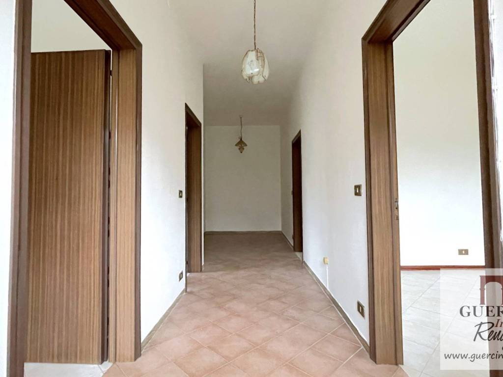 Appartamento a Cento in Via Statale, 69 - Foto 2