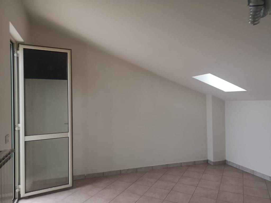 Appartamento a Castello di cisterna in Via Vittorio Emanuele - Foto 2