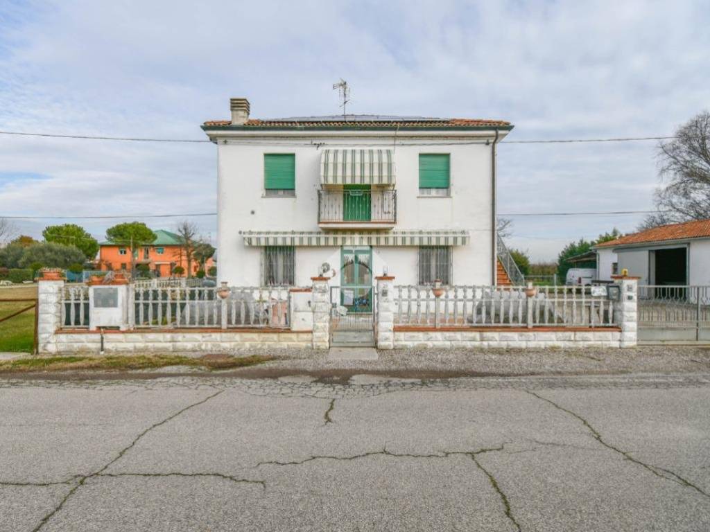 Casa indipendente a Poggio renatico in Via Saldone, 29 - Foto 2