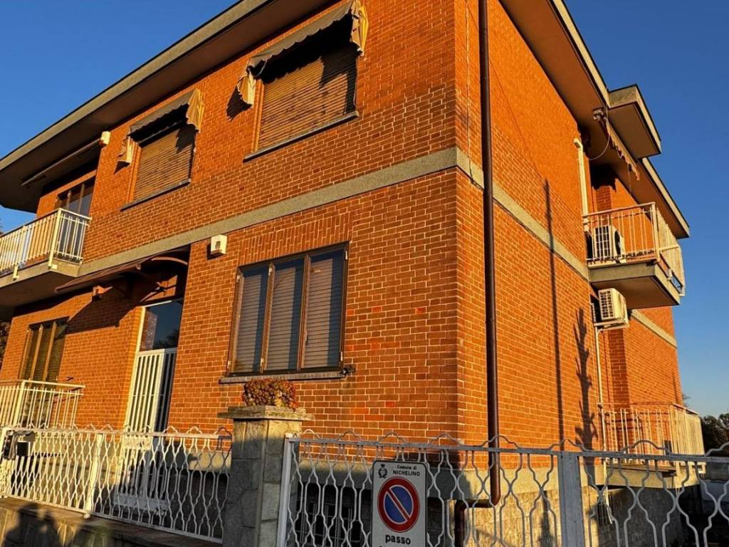 Villa a Nichelino in Via Fenestrelle - Foto 2