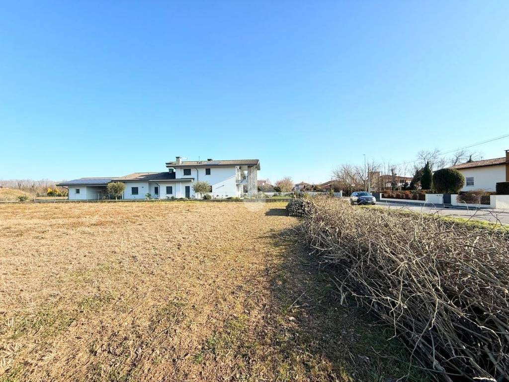 Terreno a Basiliano in Via E. Girardini - Foto 5