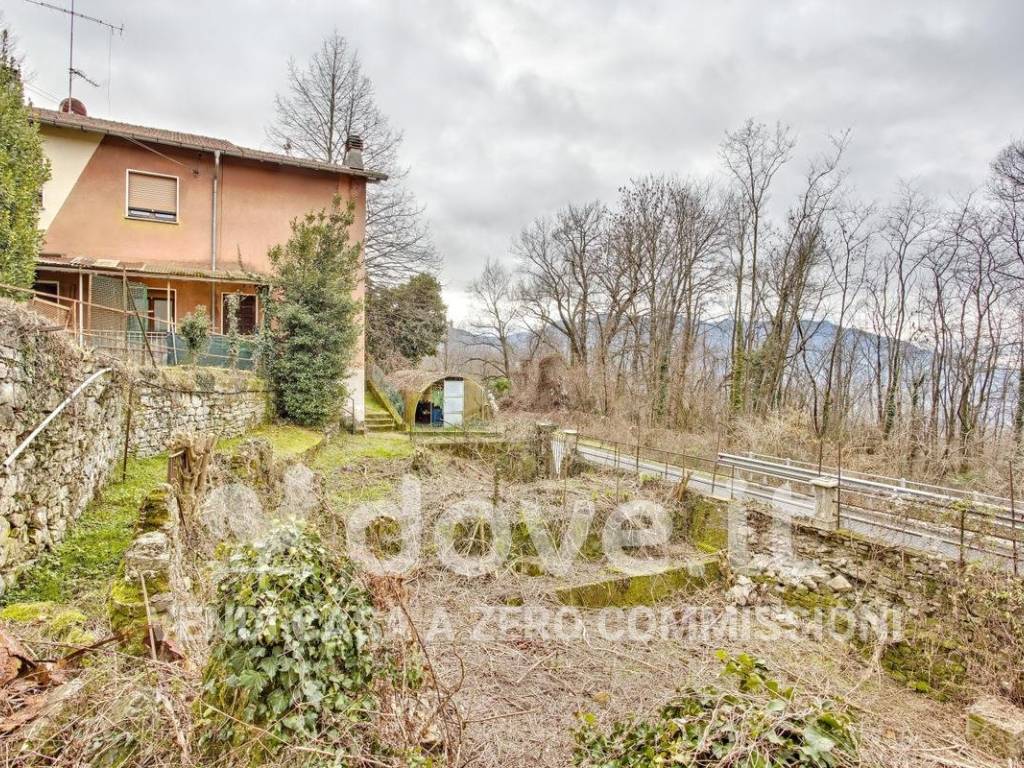 Villa a Cunardo in Via R. Vaccarossi - Foto 2