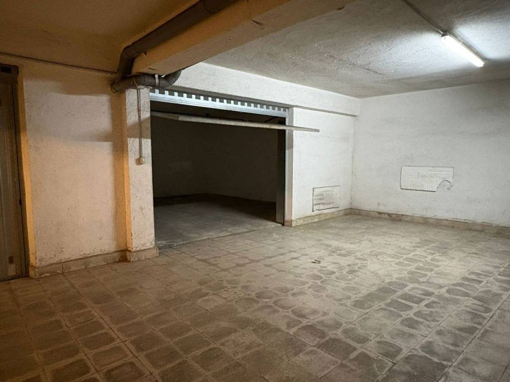 Box / garage a Messina in Via Comunale Camaro, 81 - Foto 4