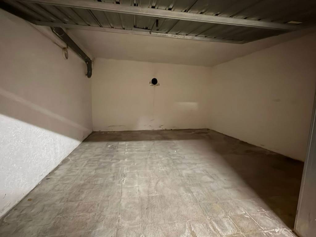 Box / garage a Messina in Via Comunale Camaro, 81 - Foto 5