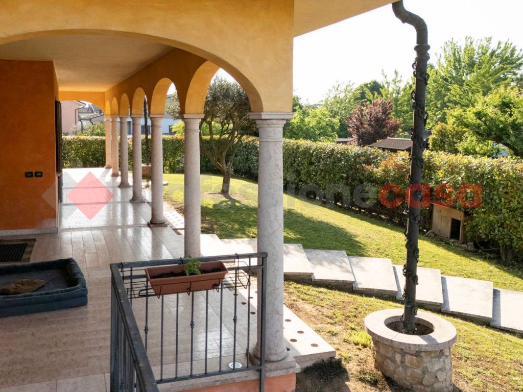 Villa a Isola della scala in Via Doltra - Foto 2