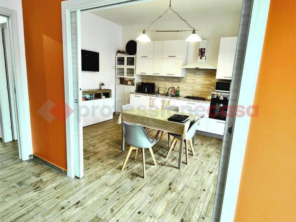 Appartamento a Bari in CORSO DE GASPERI, 296 - Foto 4