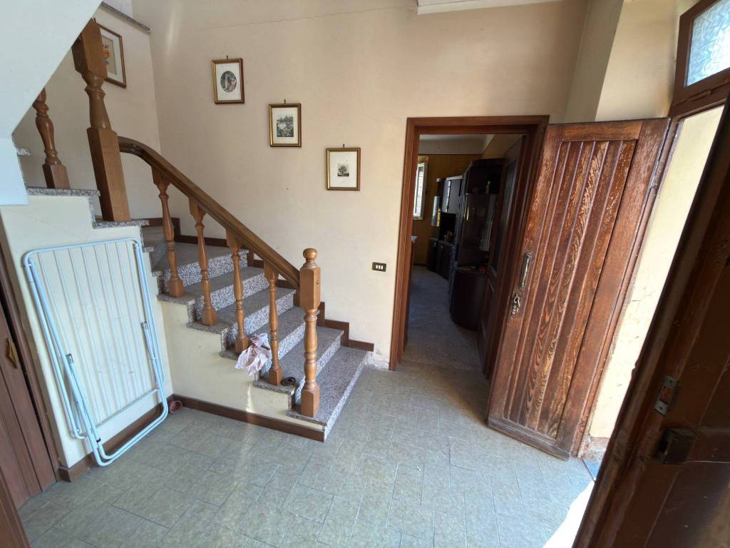 Rustico / casale a Castelvetro piacentino in Via A. Manfredini - Foto 2