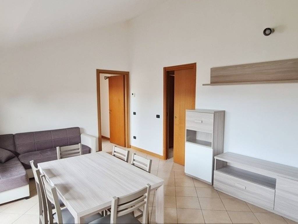 Appartamento a Gallarate in Via del Lavoro - Foto 4
