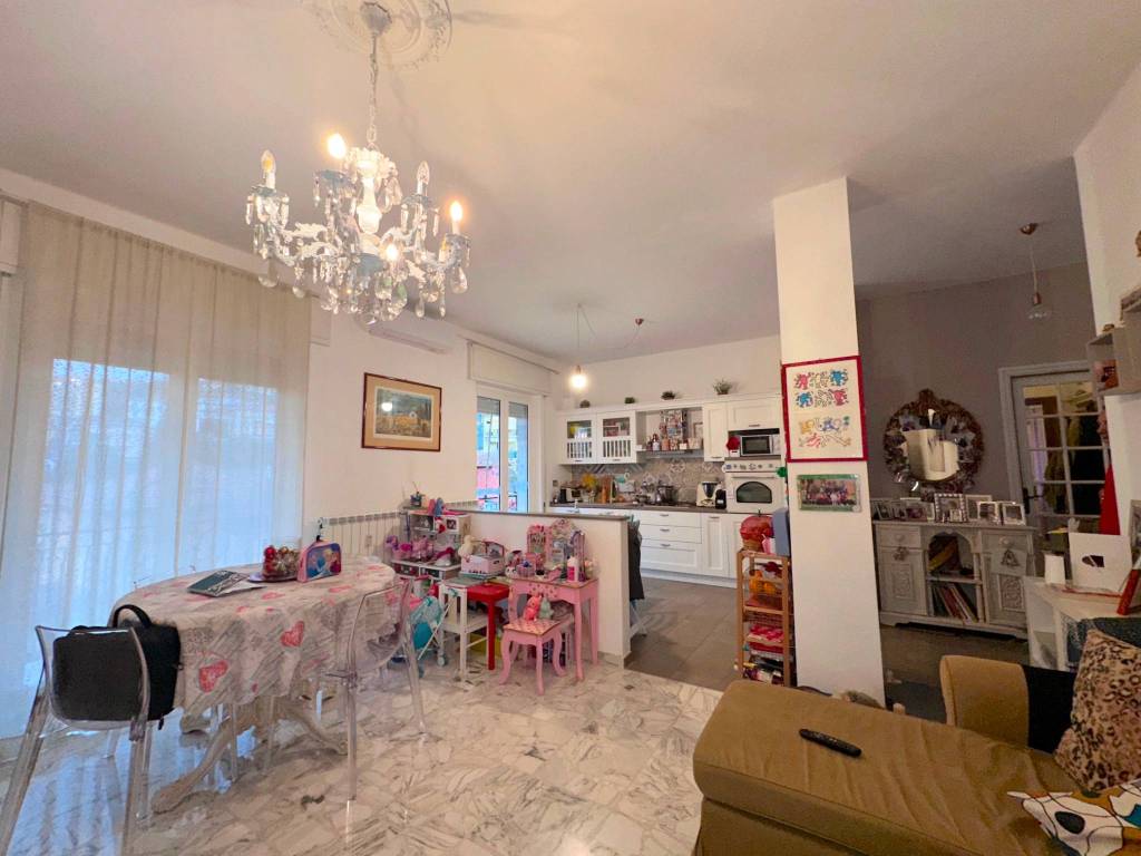 Appartamento a Imperia in Via Diano Calderina - Foto 2