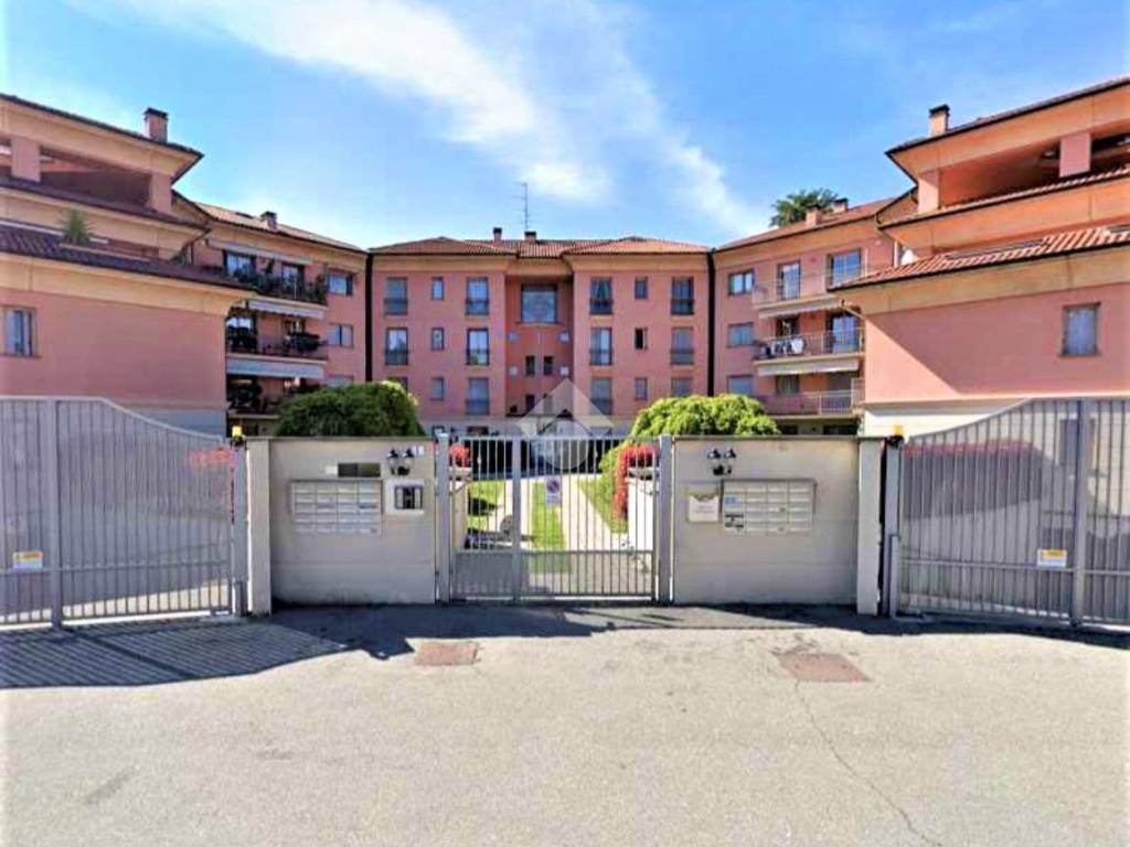 Appartamento a Lonate pozzolo in Via fiume, 1 - Foto 2