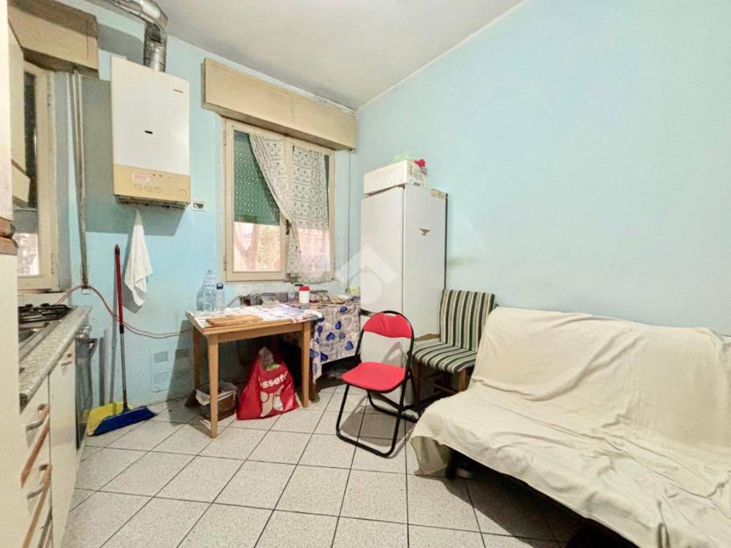 Appartamento a Reggio emilia in Viale Piave, 7 - Foto 2