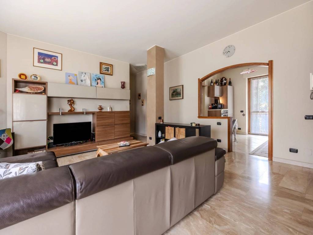 Appartamento a Arese in Via Eliseo Vismara, 28 - Foto 4