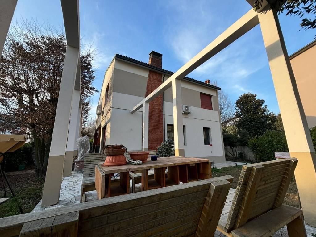 Villa a Sant'angelo lodigiano in Via dello Statuto - Foto 2