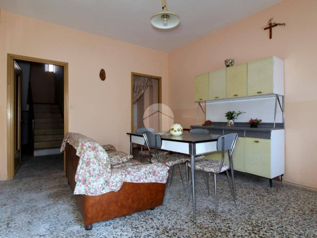 Casa indipendente a Monticello d'alba in Via Camillo Muratore, 24 - Foto 3