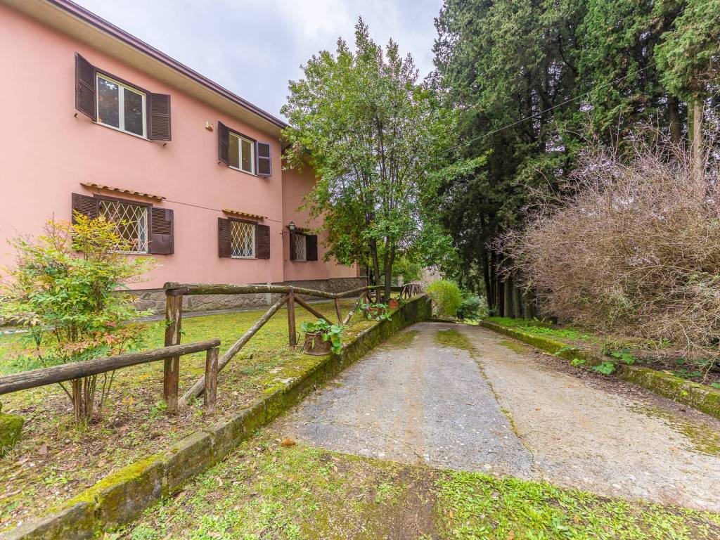 Villa a Lariano in Via Giuseppe Garibaldi, 365 - Foto 3