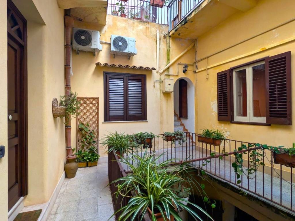 Casa indipendente a Marsala in Via Vincenzo Pipitone - Foto 2