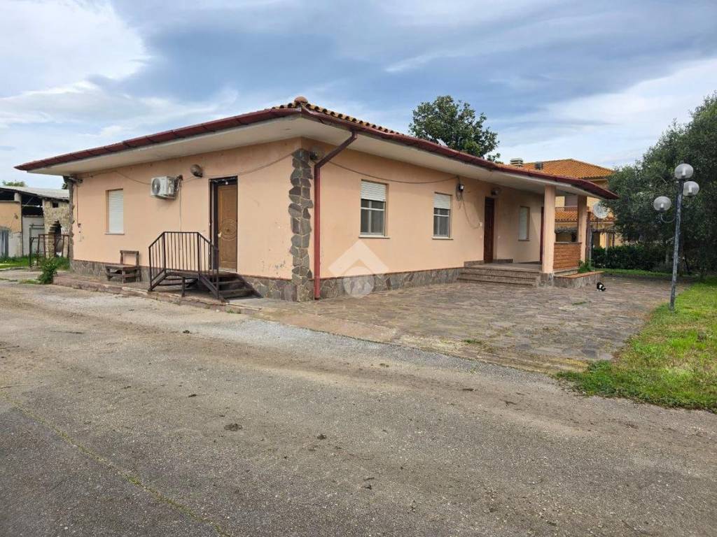 Casa indipendente a Pontinia in Via Migliara 54 sx, 267 - Foto 3