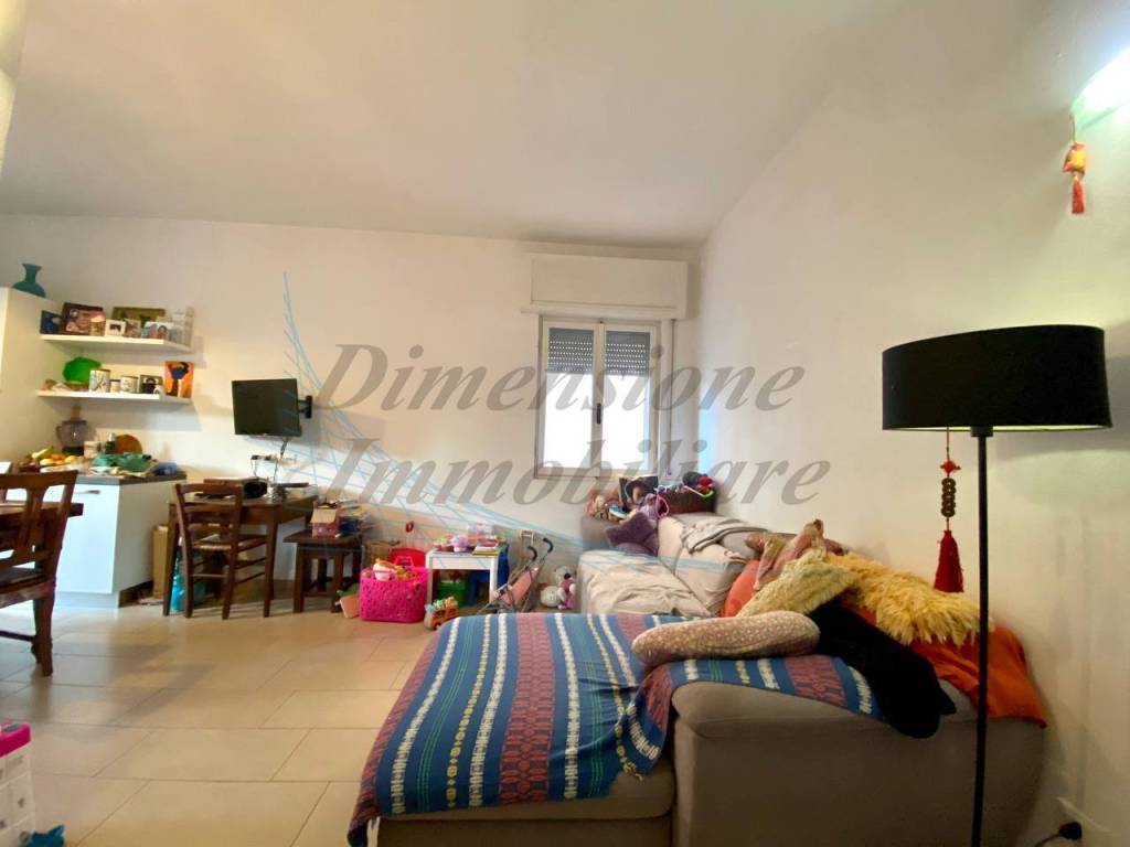 Appartamento a Rosignano marittimo in Via Vincenzo Bellini - Foto 2