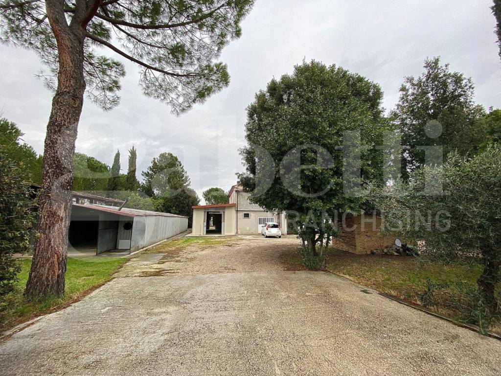 Casa indipendente a Treia in Via Firenze - Foto 2