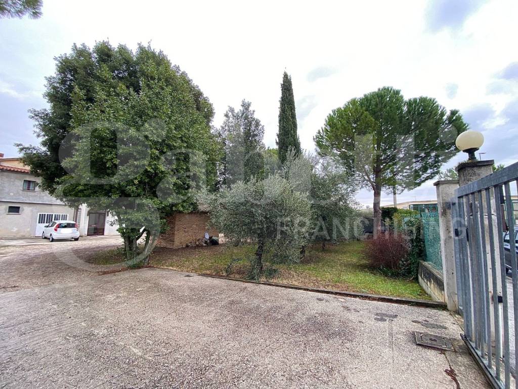 Casa indipendente a Treia in Via Firenze - Foto 3