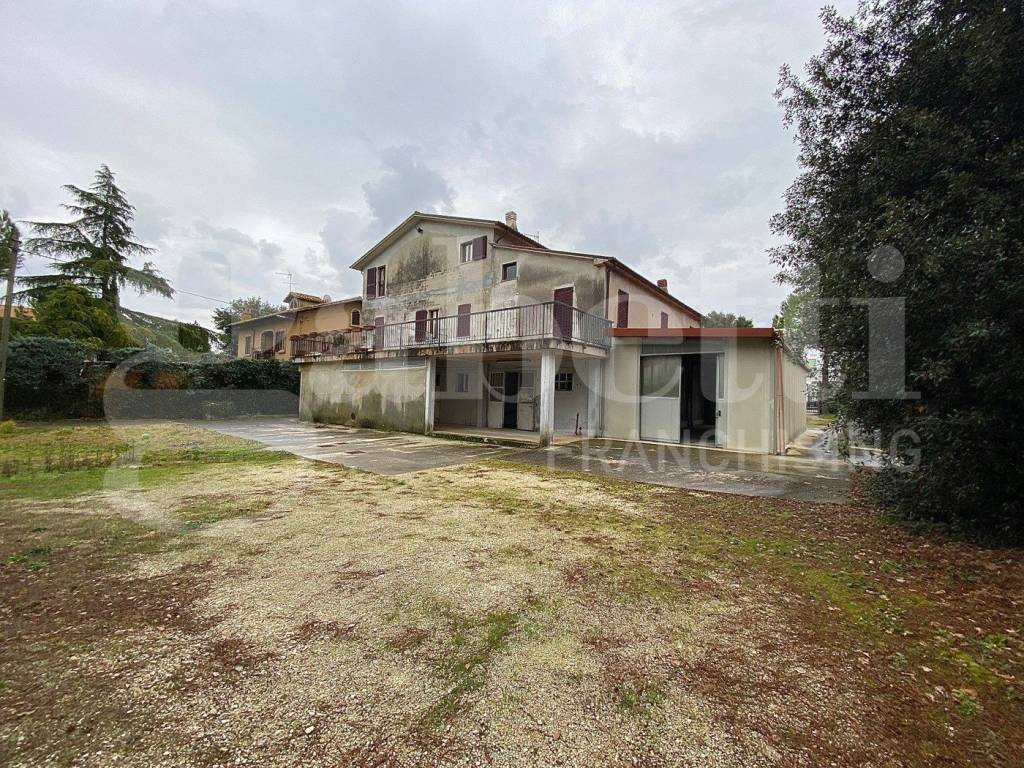 Casa indipendente a Treia in Via Firenze - Foto 4