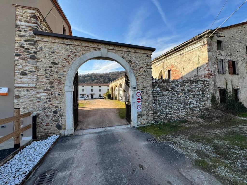 Rustico / casale a Schio in Via Rivo Ballarin, 9 - Foto 4