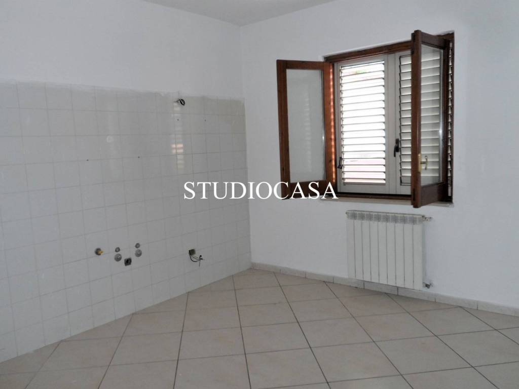 Appartamento a Marcianise in Via Gian Battista Novelli - Foto 3