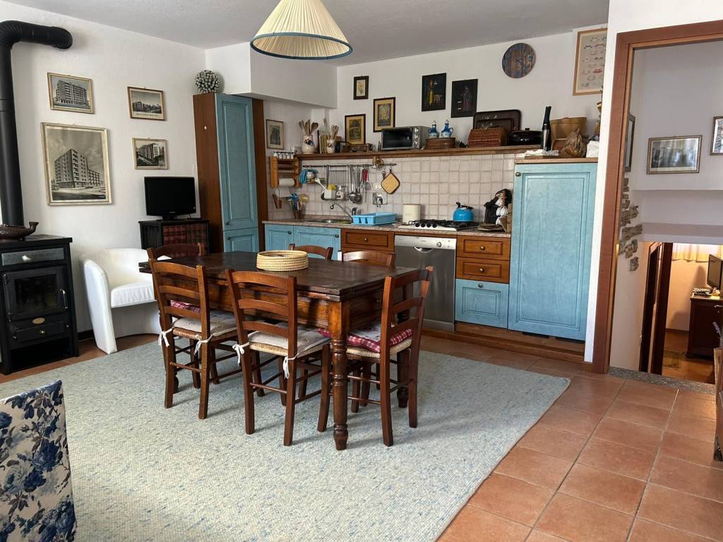 Appartamento a Bardonecchia in Via Des Geneys - Foto 3