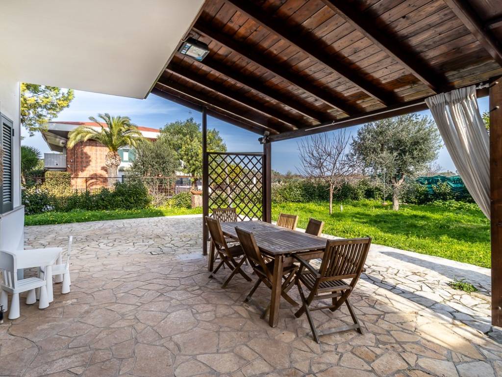 Villa a Valenzano in Via Albert Einstein, 33 - Foto 2