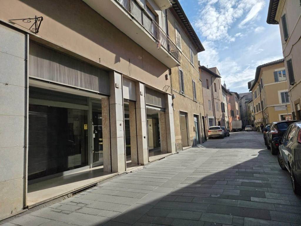 Immobile a Foligno in Via XX Settembre - Foto 2