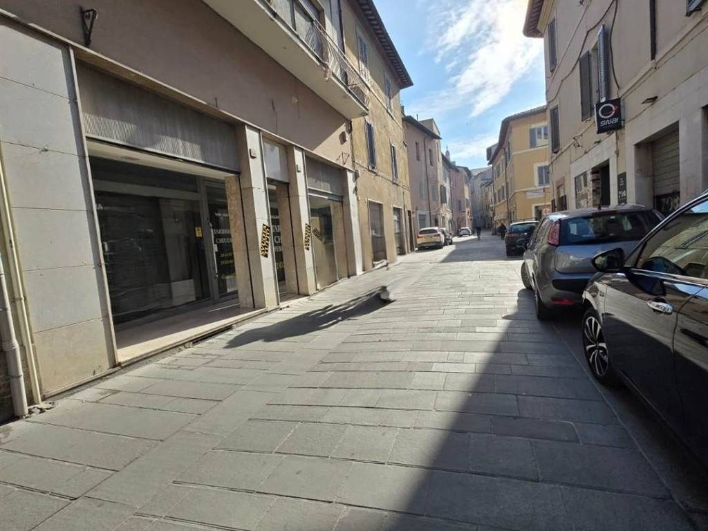 Immobile a Foligno in Via XX Settembre - Foto 3