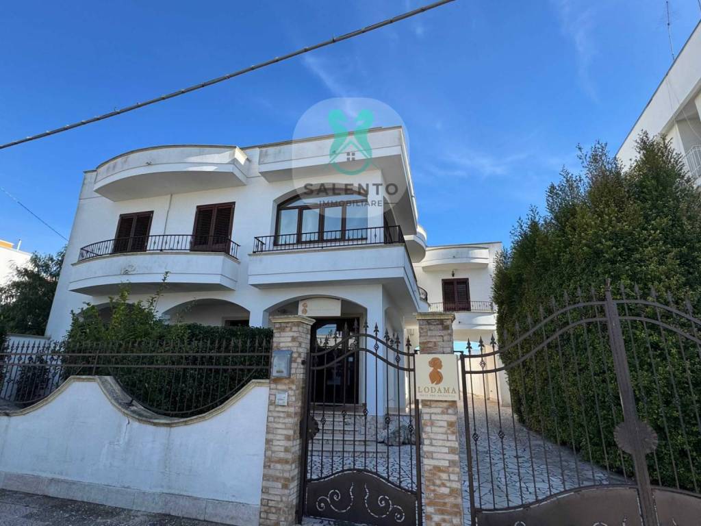 Villa a Salice salentino in Via Gastone Valente, 51 - Foto 2