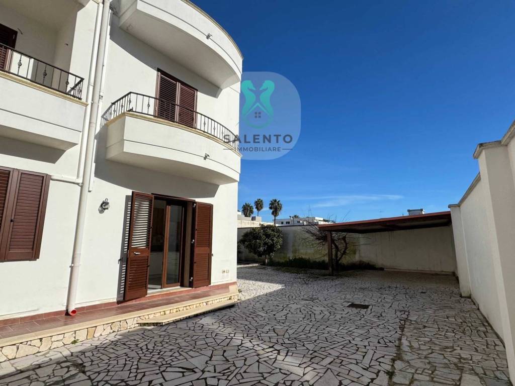 Villa a Salice salentino in Via Gastone Valente, 51 - Foto 5