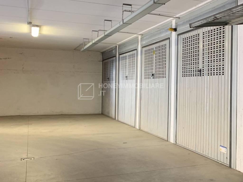 Box / garage a Fidenza in Piazza della Repubblica - Foto 4