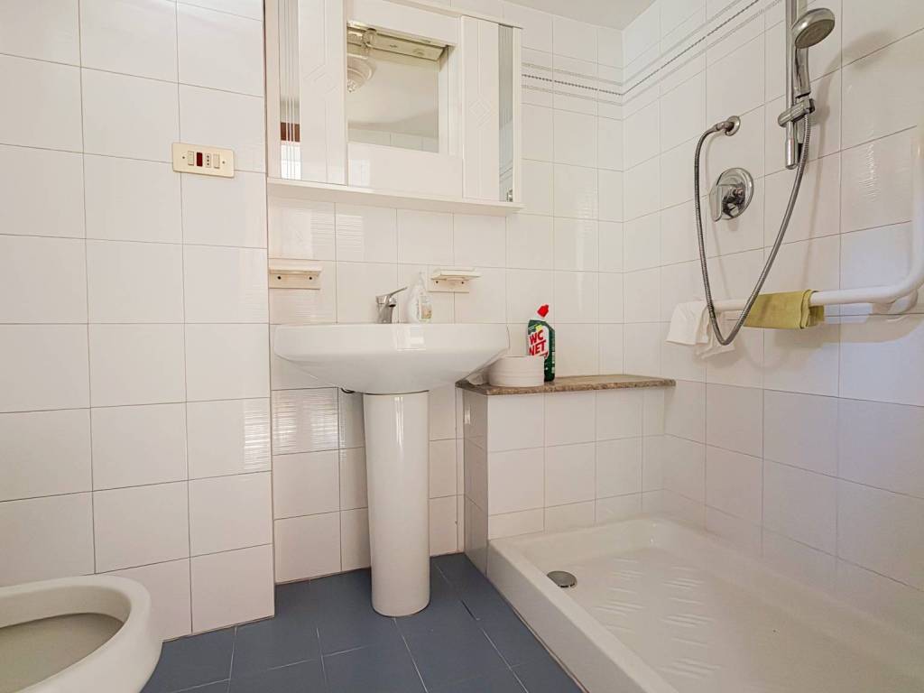 Appartamento a Manfredonia in Via Giuseppe Grassi - Foto 5