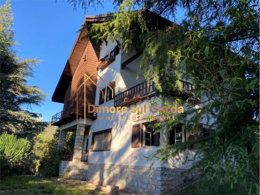 Villa a Salò in Via Marco Enrico Bossi - Foto 3