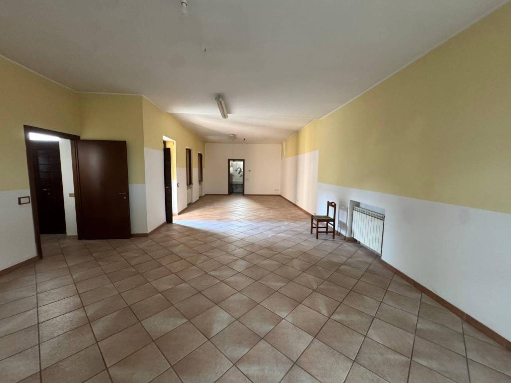 Appartamento a Samarate in Via 22 Marzo, 16 - Foto 2