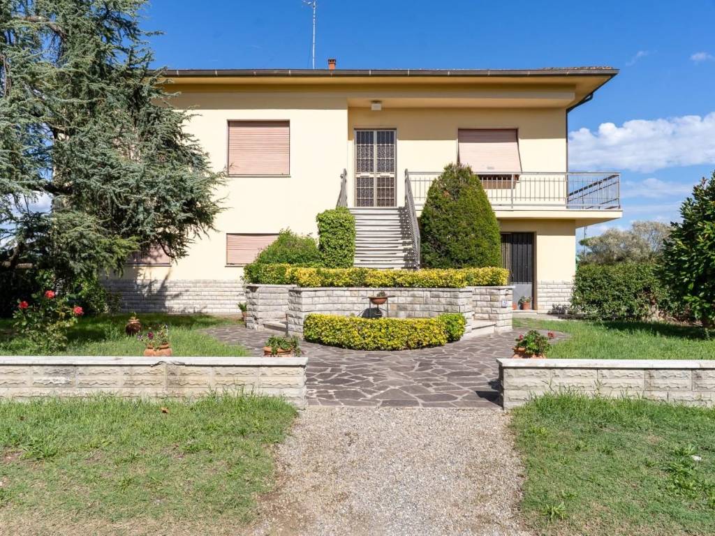 Villa a Empoli in Via di Brusciana, , 50053 - Foto 2