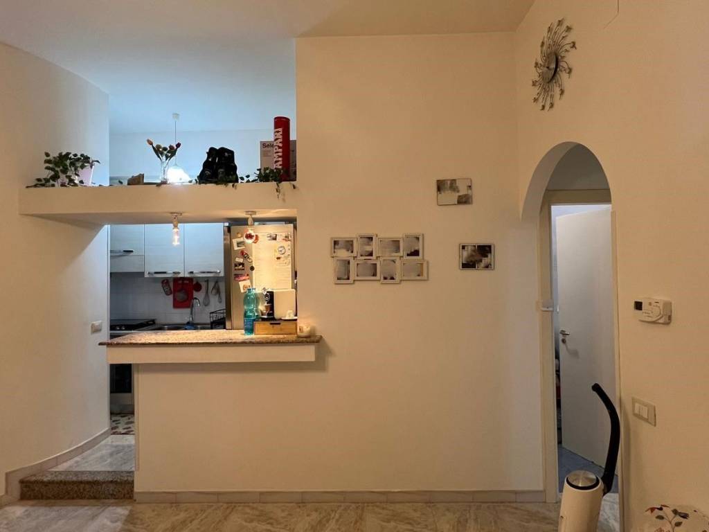 Appartamento a Ceglie messapica in Via Rocco Spina - Foto 2