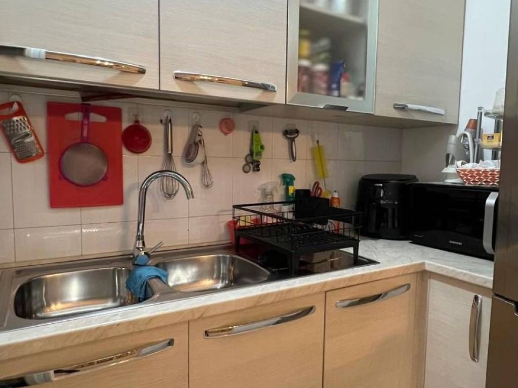 Appartamento a Ceglie messapica in Via Rocco Spina - Foto 5