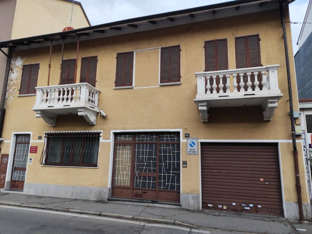 Villa a Venaria reale in Via Sauro, 10 - Foto 2