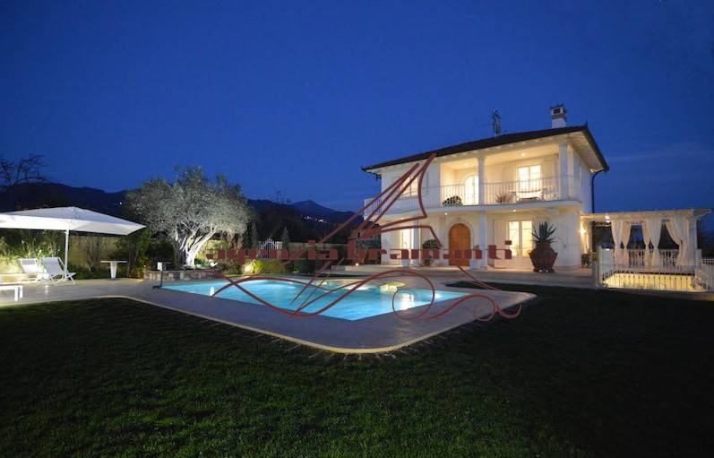 Villa a Pietrasanta in Via degli Olmi - Foto 4