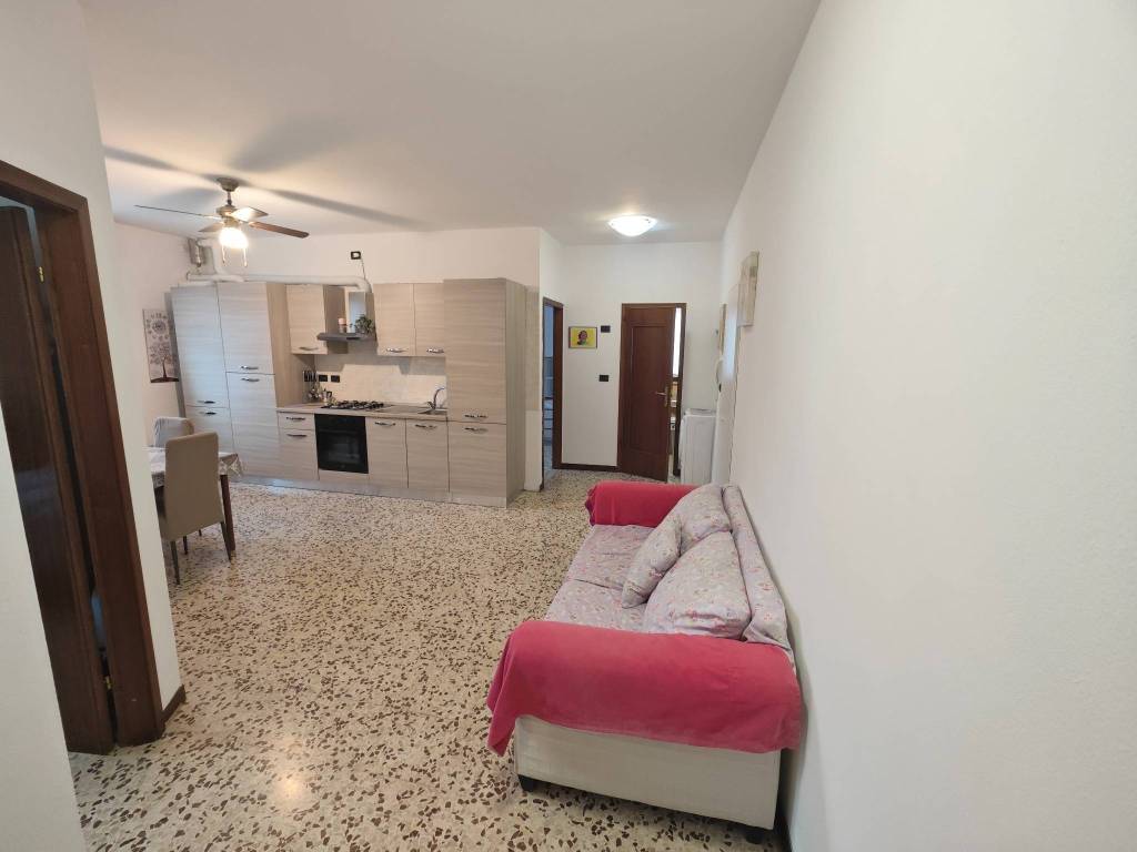 Appartamento a Comacchio in Viale Lido di Pomposa, 4 - Foto 2