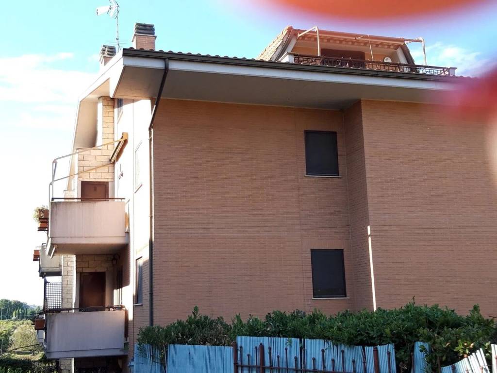 Box / garage a Monterotondo in Via San Martino, 203 - Foto 2