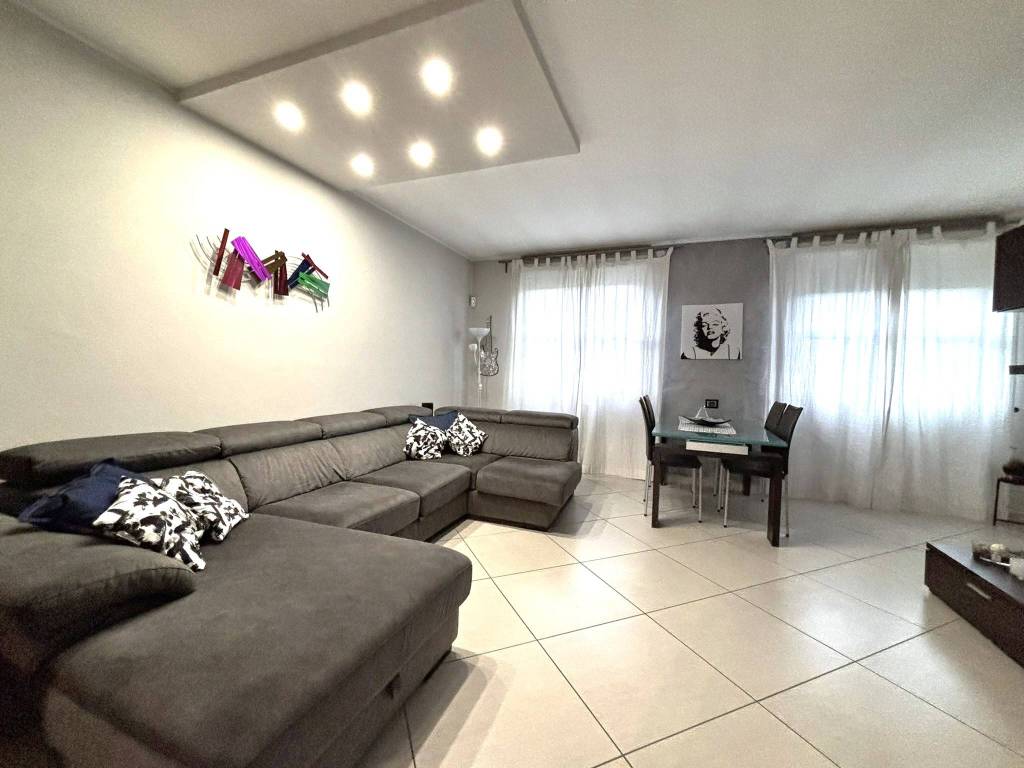 Appartamento a Gessate in Piazza Corte Grande - Foto 2