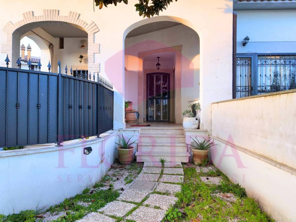 Villa a Ardea in Via Napoli - Foto 2