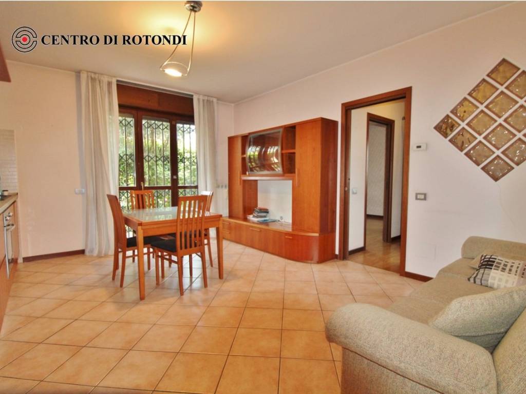 Appartamento a Cerro maggiore in Via Como, 2 - Foto 4