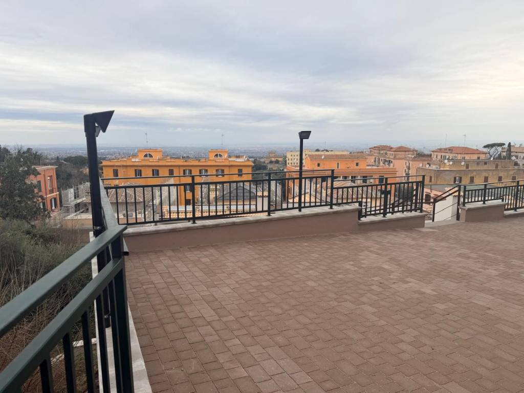 Box / garage a Frascati in Viale Vittorio Veneto - Foto 4