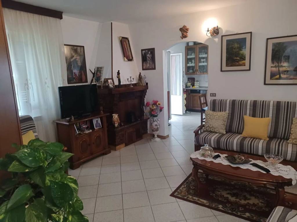 Villa a Ameglia in Via Noce No Number - Foto 3