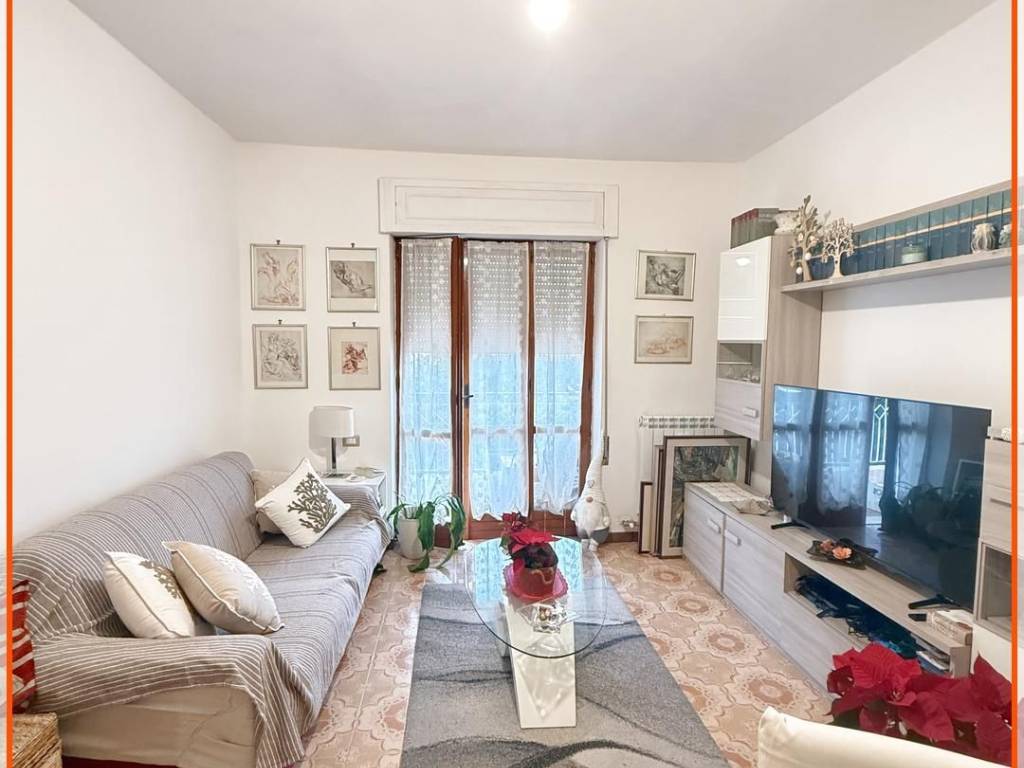 Appartamento a Formia in Piazza Vincenzo Bonomo - Foto 3